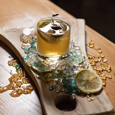 Dionysos Special Class - Adults Only Assos