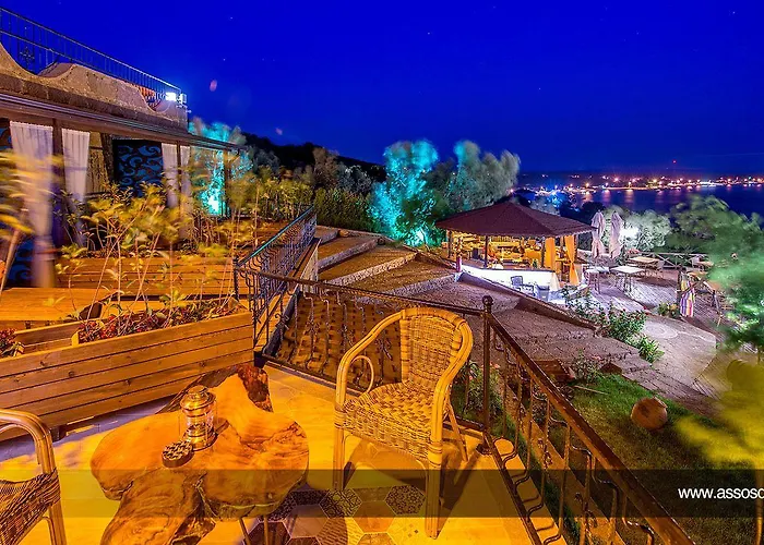 Dionysos Special Class - Adults Only Assos